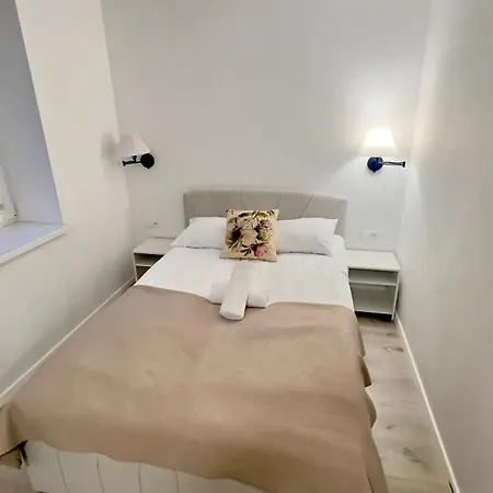 Dabrowka Beauty - W Parku Lesnym , Sauna Jelenia Góra